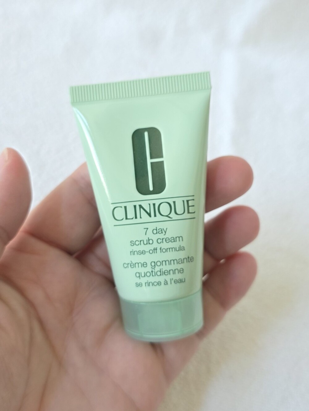 Clinique Face Exfoliator Scrub